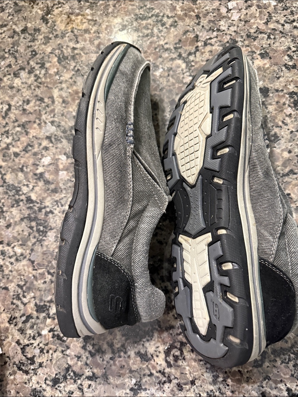 Skechers Men’s Relaxed Fit Casual Gray Slip-On Loafers sz 11 - Picture 6 of 8